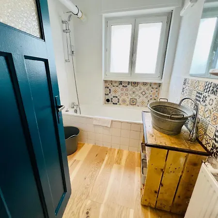 شقة L'avenue 8 Bed Un Sejour A Part *