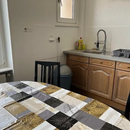 L'avenue 8 Bed Un Sejour A Part * ميتز